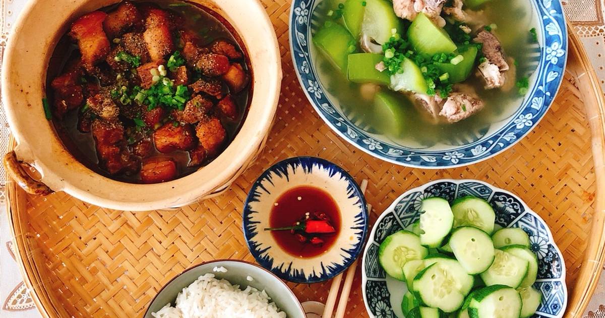 Thịt kho tiêu “ canh xương heo nấu bí đao “
