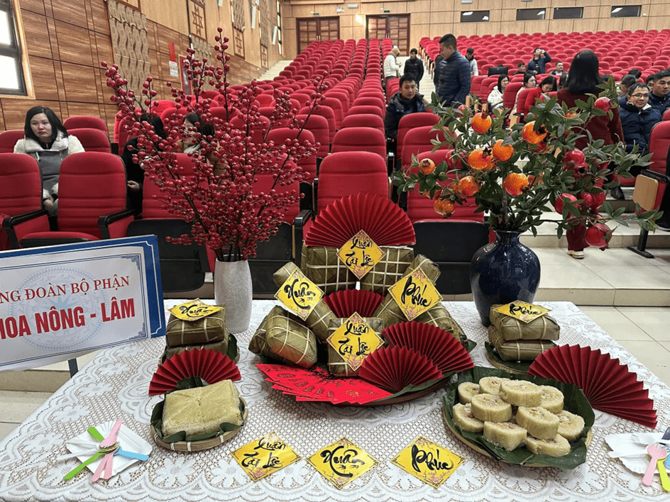 Sôi nổi các hoạt động Xuân yêu thương - Tết sum vầy  tại Trường Đại học Tây Bắc