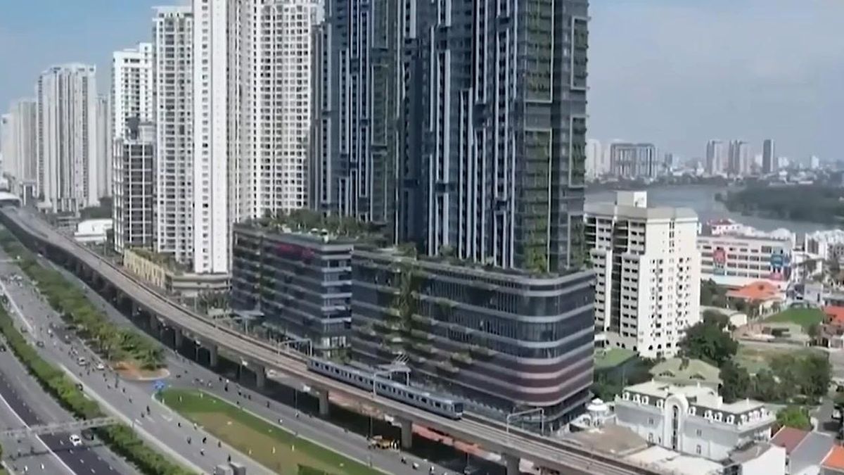 [Video] Metro số 1 tăng chuyến, miễn phí vé trong ngày 2/7 - Báo Nhân Dân