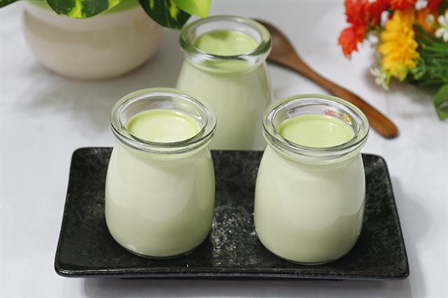 Sữa Chua Lá Dứa