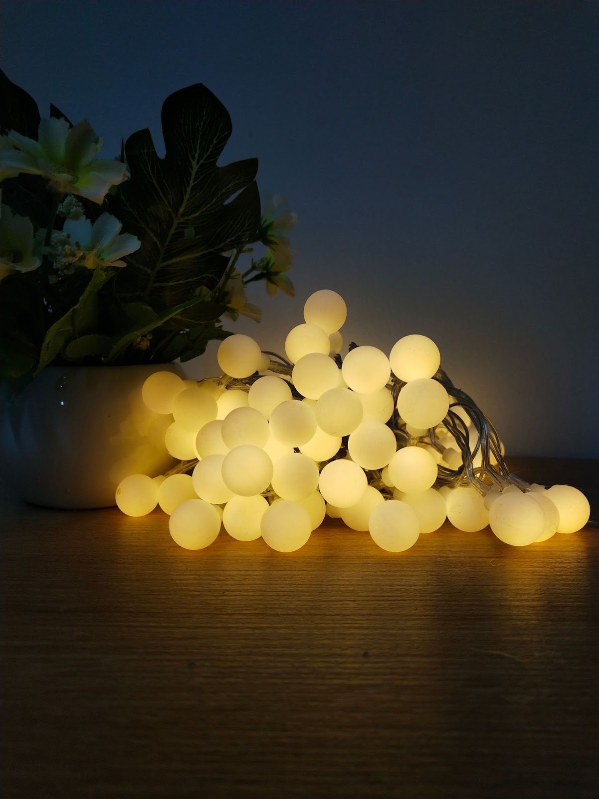 Decorative LED string lights with remote control