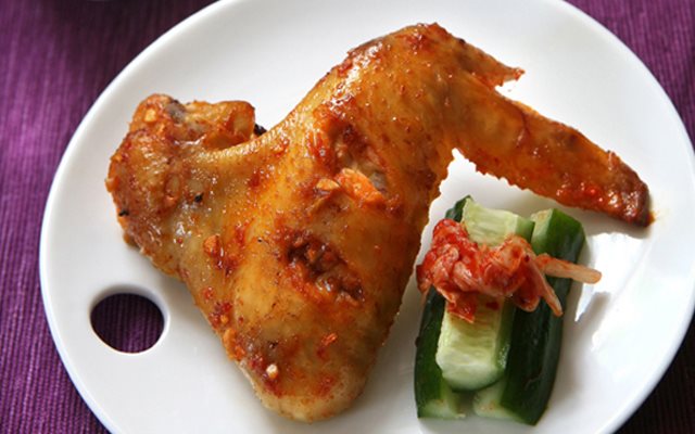 Cánh Gà Ướp Kimchi Nướng