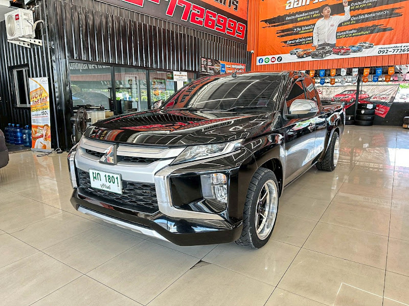 MITSUBISHI TRITON