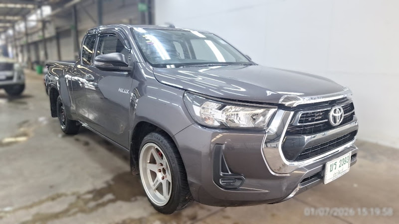 TOYOTA HILUX REVO