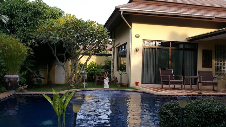 Jomtien Beach Condo S2 - Studio, Floor 6