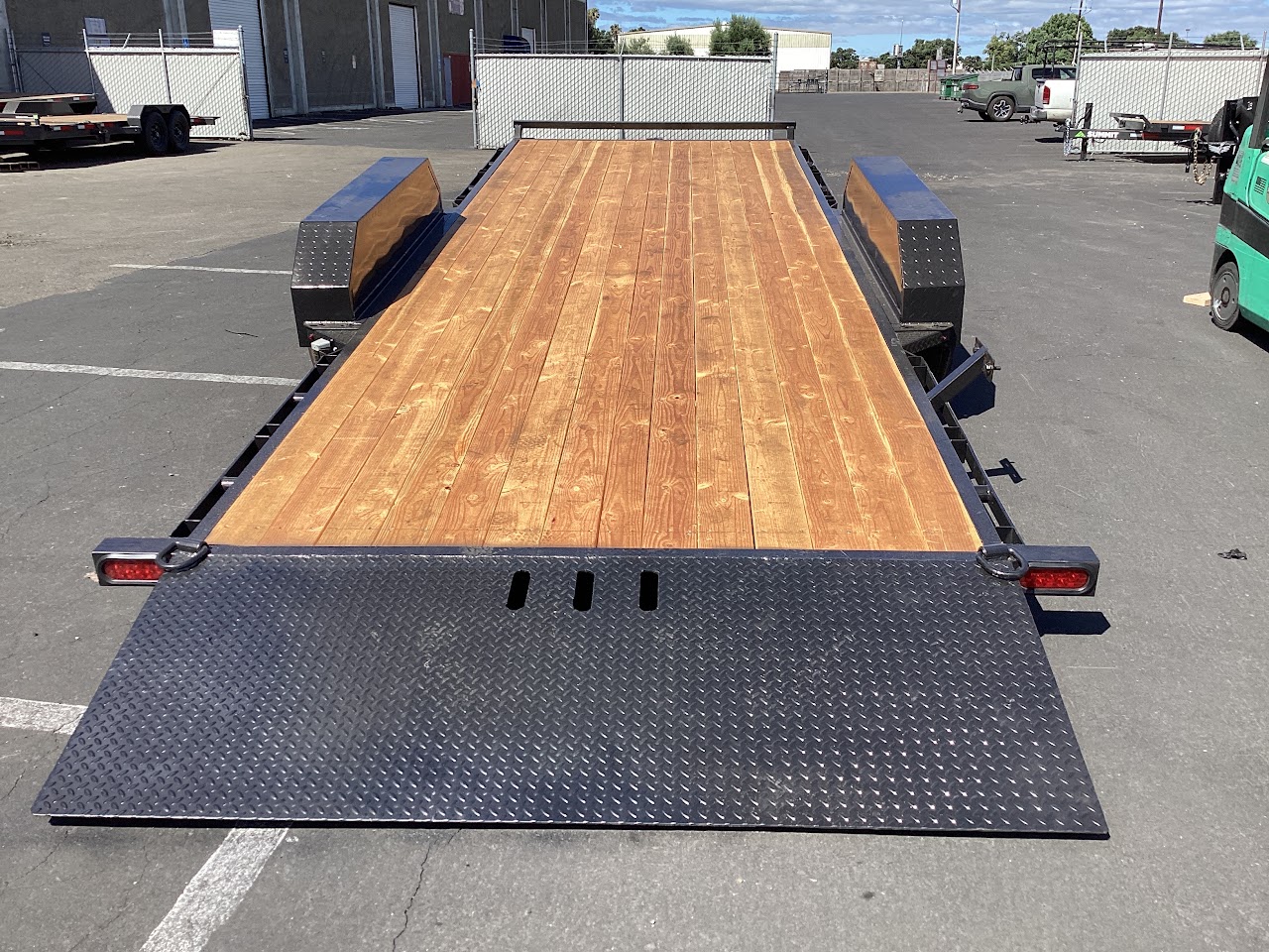 14k Black Hawk Full Deck Tilt Bed