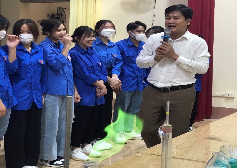 Bộ môn Hóa học, Khoa Khoa học Tự nhiên - Công nghệ tổ chức hoạt động kết nối và phục vụ cộng đồng năm học 2021 - 2022