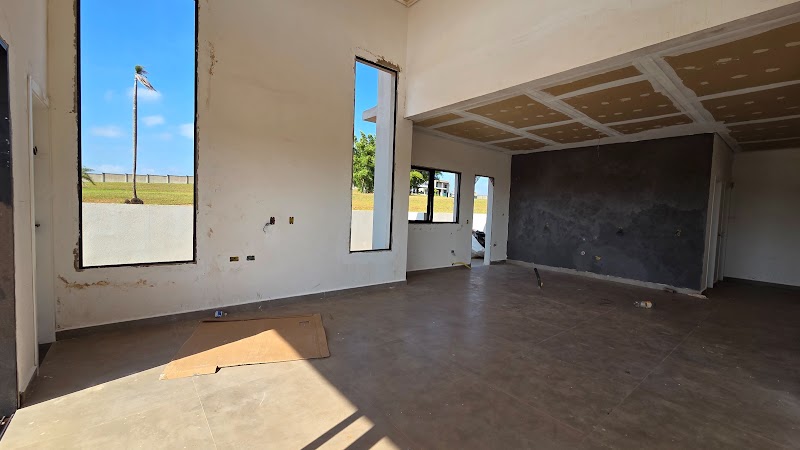 Foto 4 de Casa térrea de esquina com vista para a represa — uma das melhores oportunidades para morar no Riviera XIII