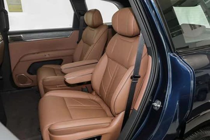 SUV dài hơn 5,2 mét, động cơ PHEV, trang bị tiên tiến, giá gần 620 triệu đồng - Tạp chí Doanh Nghiệp Việt Nam