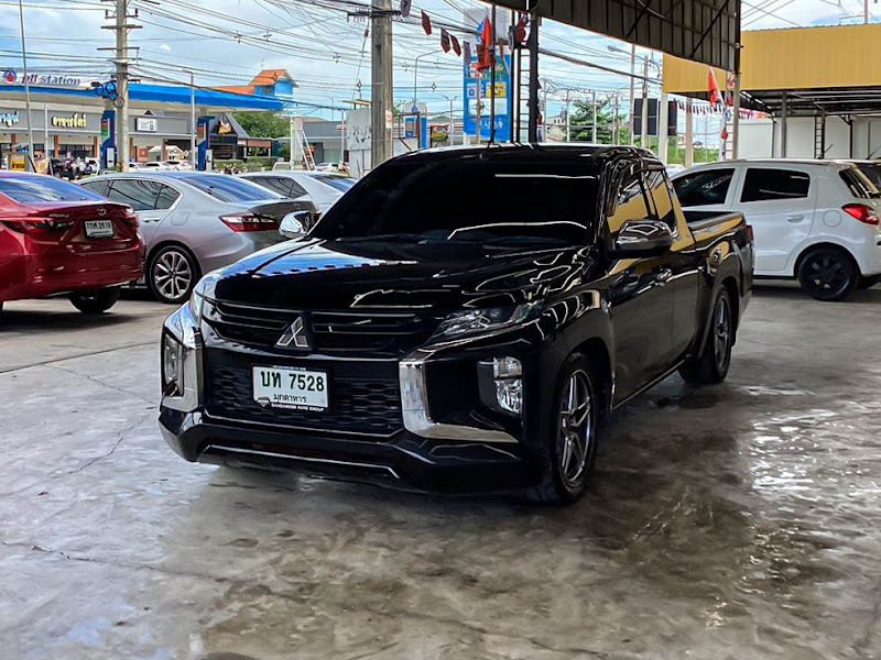 MITSUBISHI TRITON