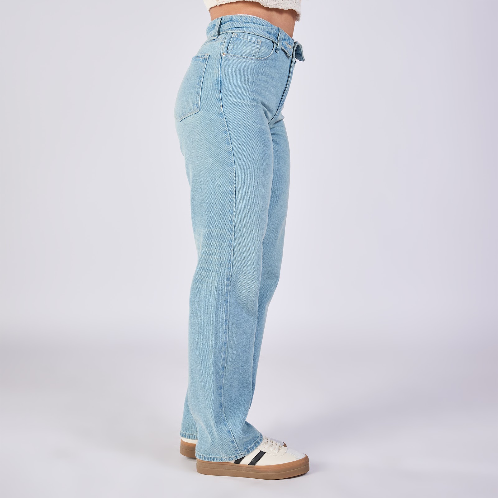 Jean straight rígido tiro medio 100% algodón, color baby blue - Vista 4