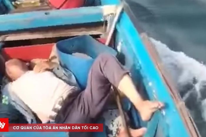 Ngư dân 68 tuổi kiệt sức sau một ngày mất tích trên biển - Báo Công Lý