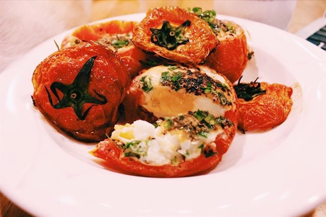 Trứng Đúc Cà Chua - Eggs In Tomato Cups