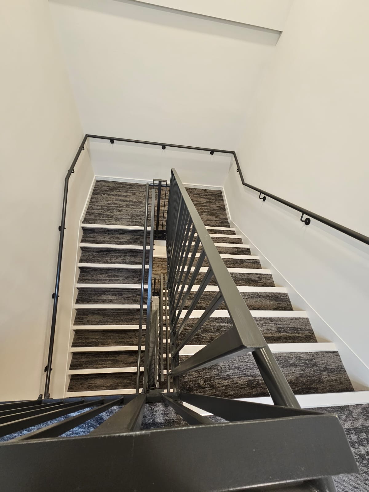 Commercial & Institutional painting services