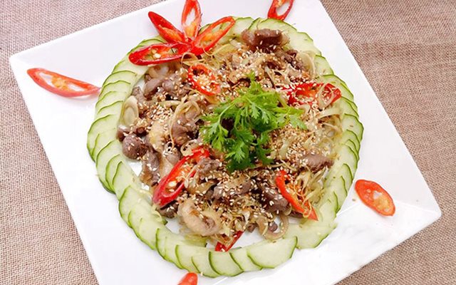Thịt Ngan Xào Sả Ớt