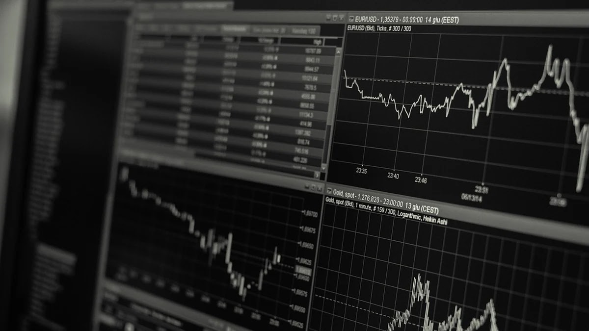 SCHD와 JEPI ETF 운용보수 및 배당 수익률 비교