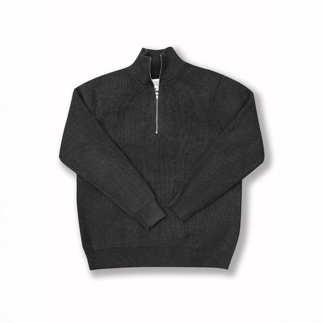 Unisex knitted sweater with zipper