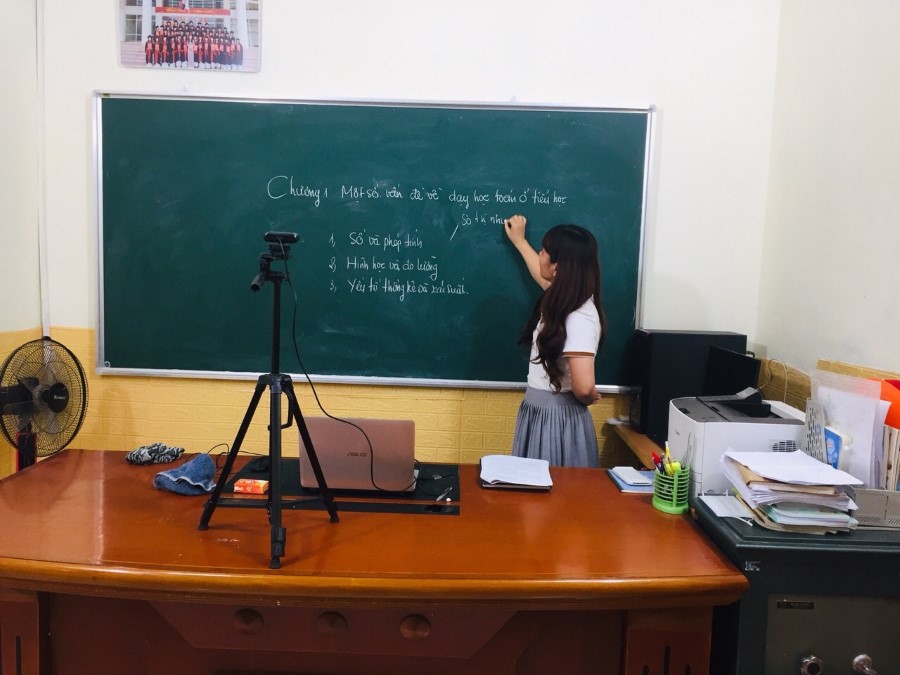 Thách thức và cơ hội trong chuyển đổi dạy học, tổ chức các hoạt động trực tuyến ở khoa Tiểu học - Mầm non