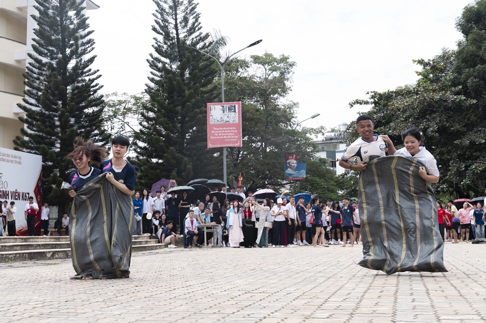 Tâm thế mới, khát vọng mới: Trường Đại học Tây Bắc long trọng tổ chức lễ Khai giảng năm học 2026-2027