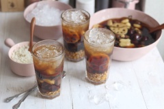 Chẳng cần ra quán xá đâu xa, chỉ với chút thời gian chế biến, chuẩn bị nguyên liệu và công thức nấu sâm bổ lượng đơn giản như trên là bạn đã có ngay 1 ly sâm bổ lượng ngon, bổ, rẻ, hợp vệ sinh để giải nhiệt ngày hè rồi. Nhanh tay lưu lại cách nấu sâm bổ lượng đơn giản và làm ngay nào. Nhớ là bảo quản sâm bổ lượng trong ngăn mát tủ lạnh dùng dần trong vài ngày nhé.