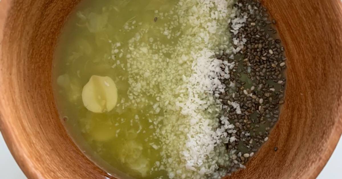 Chè sen đậu xanh mix hạt chia vụn dừa