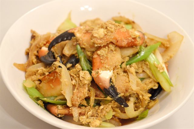 Thịt Cua Chiên Trứng Cà Ri