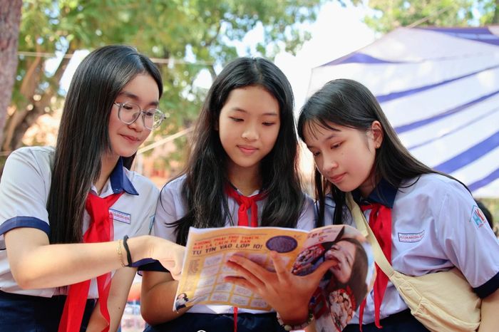 Đồng hành cùng con vào lớp 10 - Đài Phát thanh và truyền hình Hà Nội