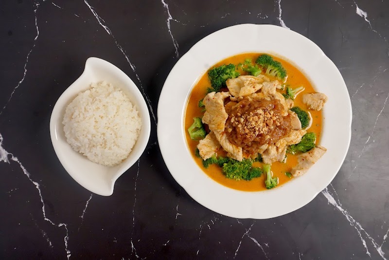 Roi Thai Cuisine — Canton, GA