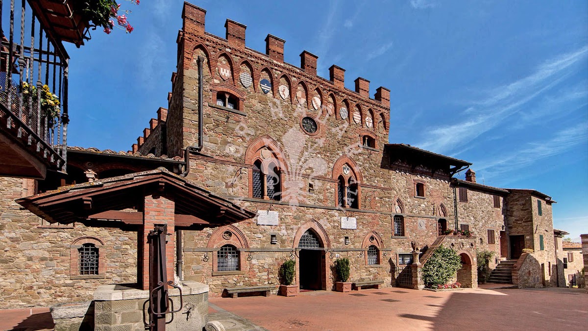 קסטלו דלי סטנדארדי (Castello degli Stendardi) — 7
