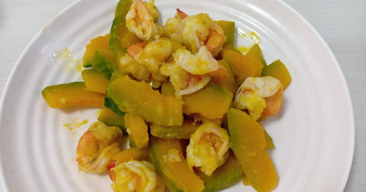 Bí đỏ xào tôm