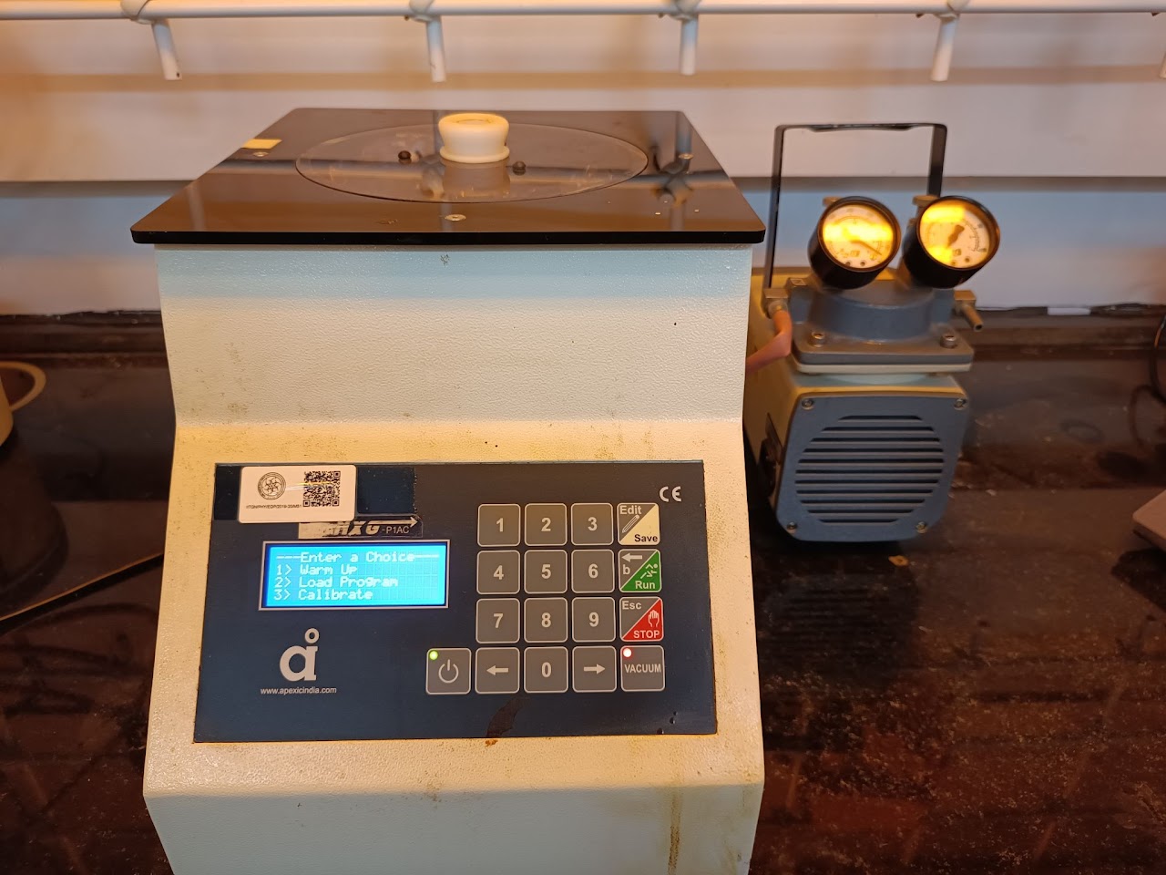 Spin Coater (Axenic Systems, India)