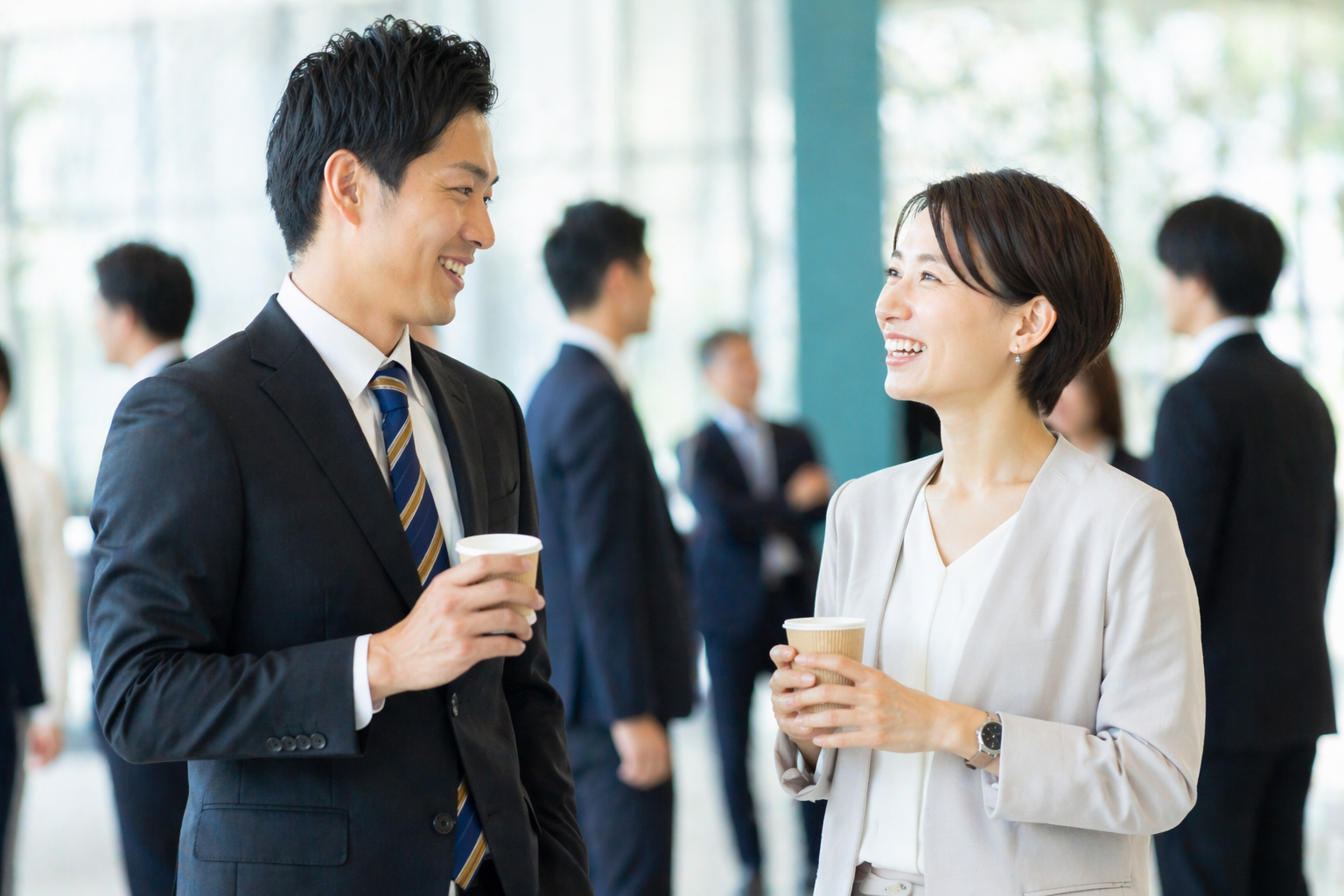 対話を楽しむ参加者