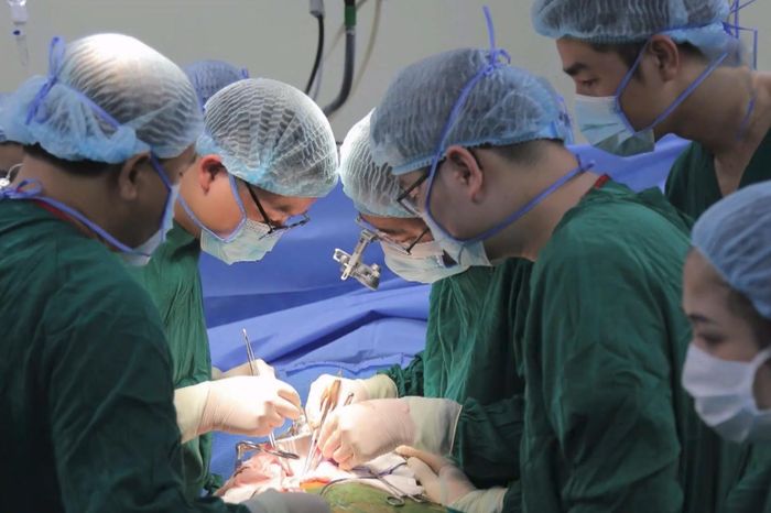 Bệnh viện Đa khoa Đức Giang làm chủ kỹ thuật ghép thận - Đài Phát thanh và truyền hình Hà Nội