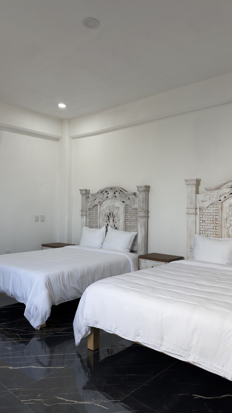Villa Sol — suite entrance