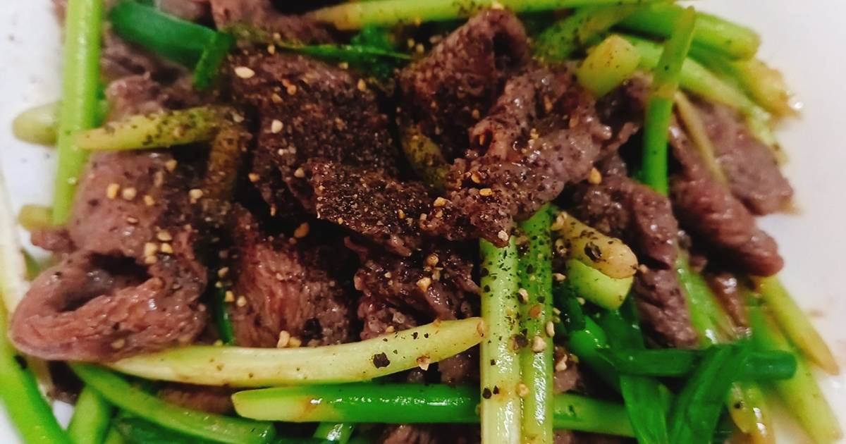 Ngồng tỏi xào thịt bò