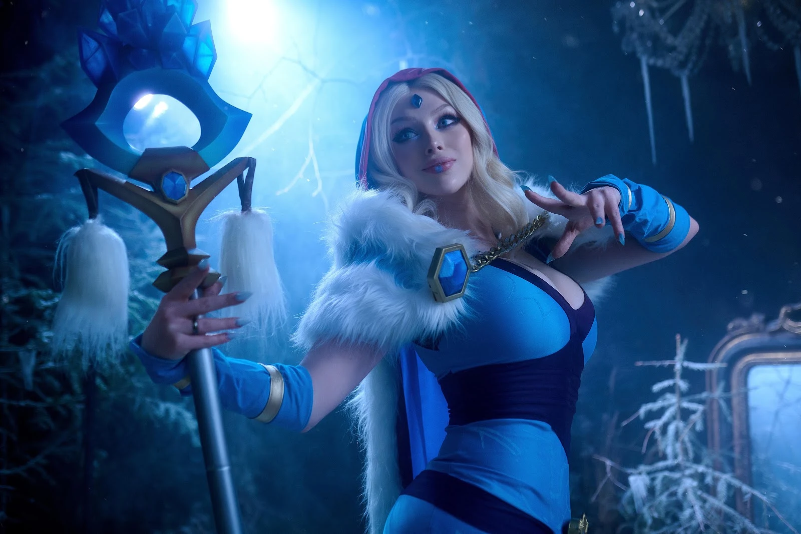 Crystal Maiden Dota 2 Cosplay - Cosplay Photography 4K Wallpaper (5000x3333)