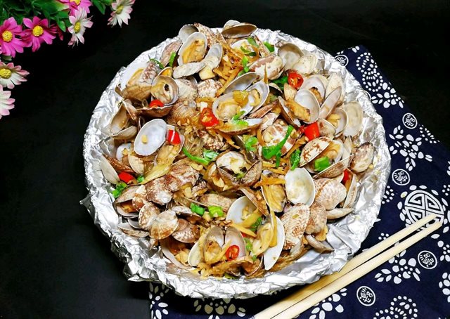 Miến Nghêu Hấp Giấy Bạc