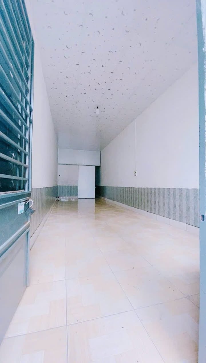 CHO THUÊ PHÒNG TRỌ SÂN VƯỜN 2