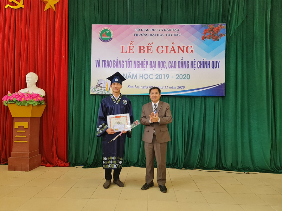Lễ Bế giảng và trao bằng tốt nghiệp đại học, cao đẳng hệ chính quy năm học 2019 - 2020 (Đợt 2)