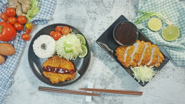 Tonkatsu - Thịt Heo Chiên Xù Kiểu Nhật