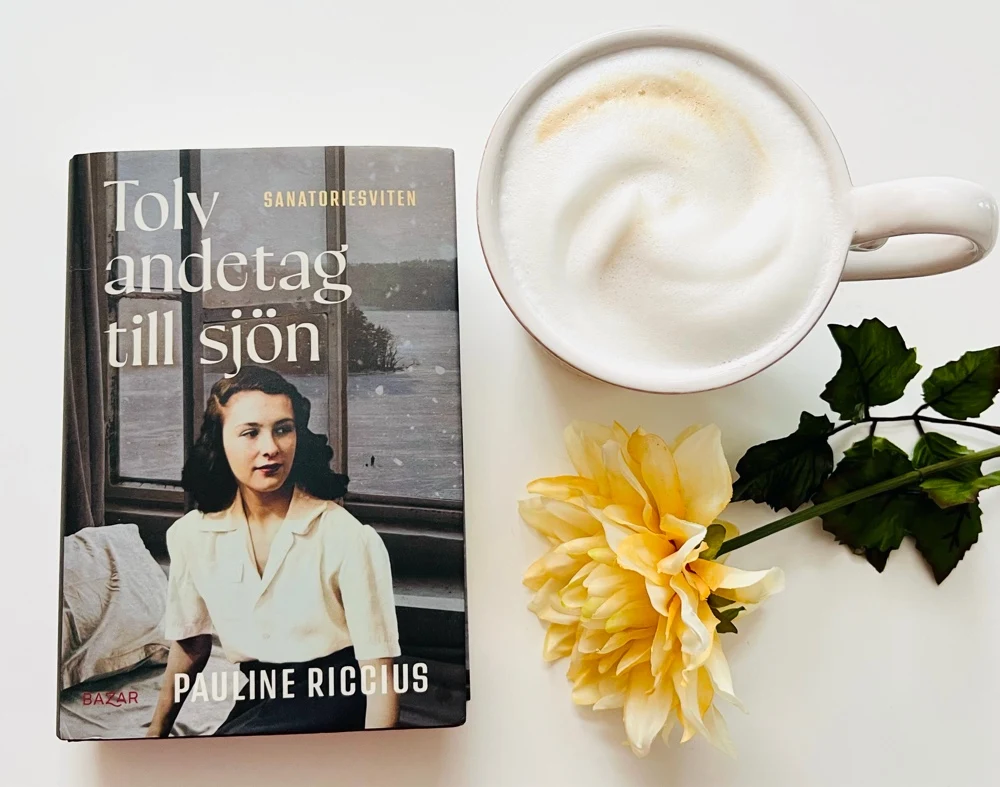 Tolv andetag till sjön av Pauline Riccius