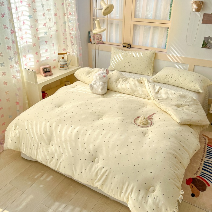 Cotton winter blanket filled with soy fiber