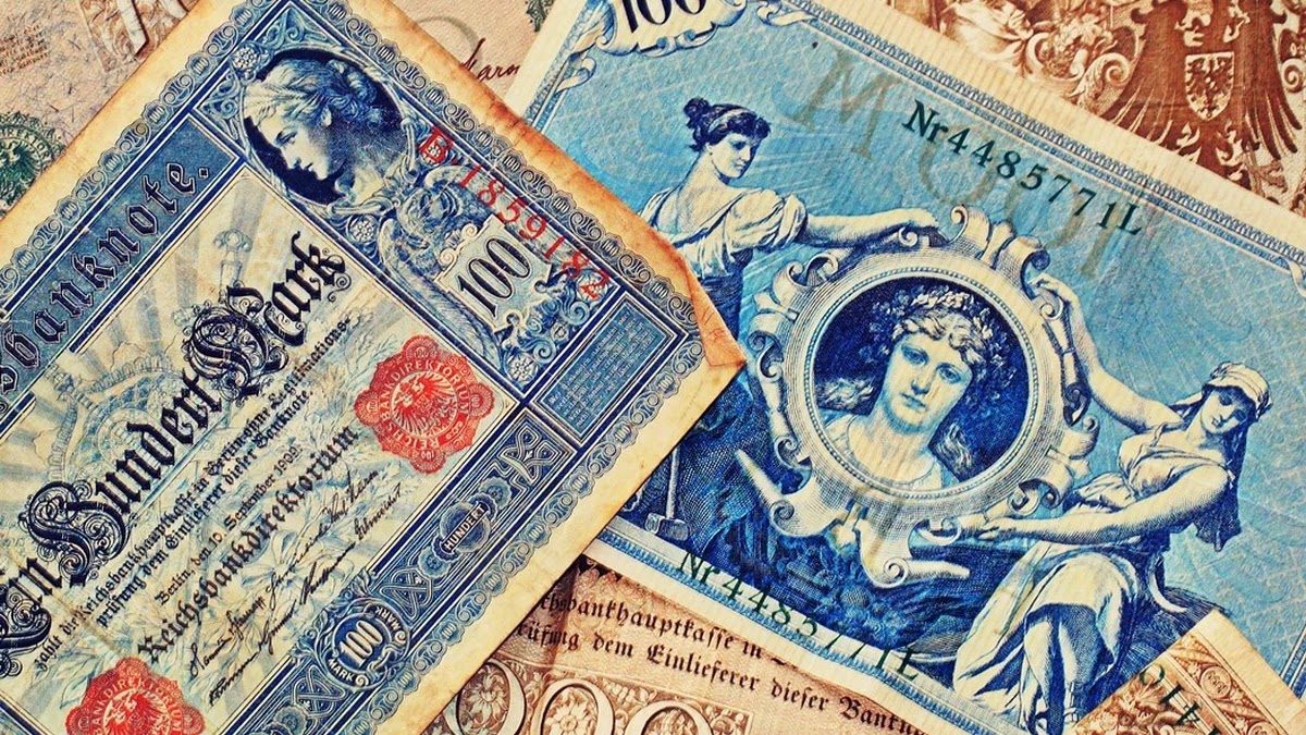 인플레이션과 디플레이션의 구조와 경제적 영향 이해하기