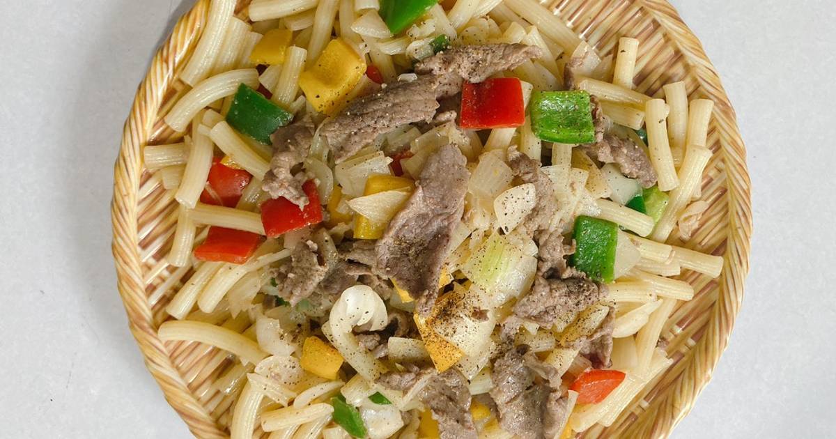 Nui xào bò