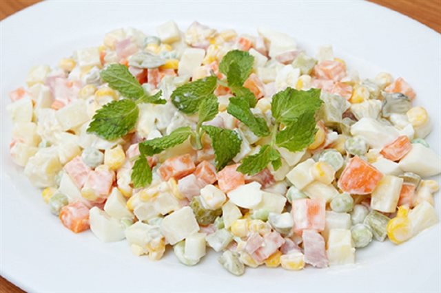 Salad Nga Ngon Như Ngoài Hàng