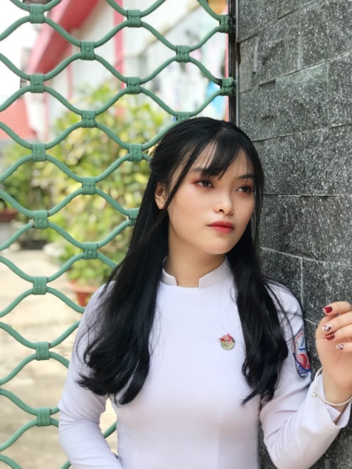 Nguyễn Thị Hoàng Dung - Khoa Du lịch- Lớp 18DL