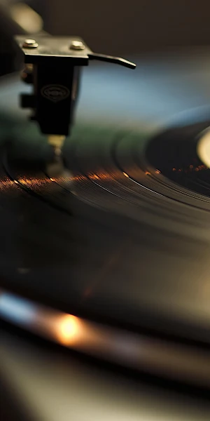 Vinyl Record, Turntable, Music, Phonograph 2K iPhone Wallpaper Background