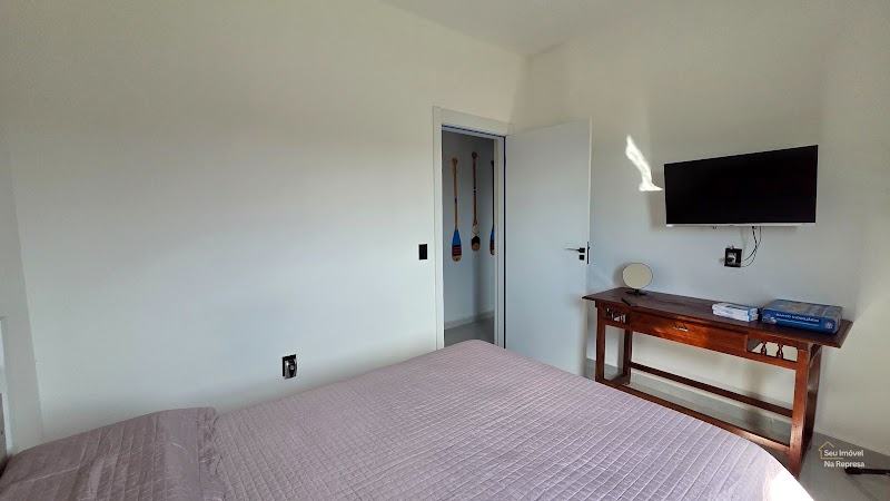Foto 15 de Casa com 2 lotes 900m² à venda no Riviera de Santa Cristina XIII