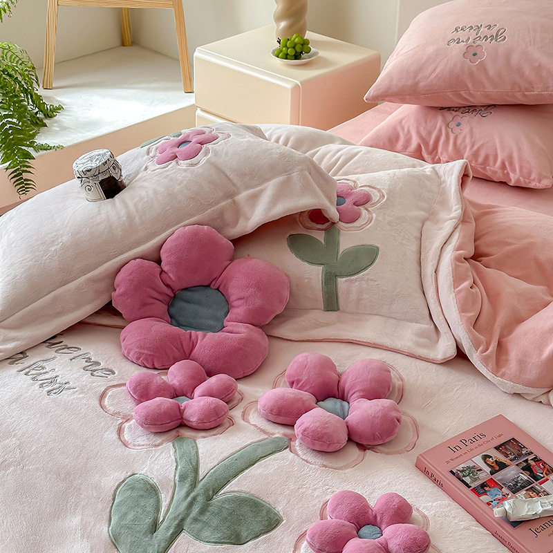 Milk Fiber Bedding Set, 4 pieces, 3D Floral Pattern