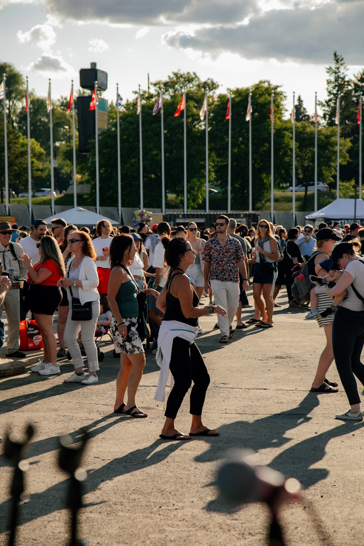 Danse collective sur l&rsquo;Esplanade